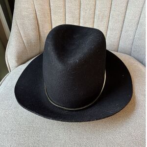 Janessa Leone Black Felt Western Hat Size Medium